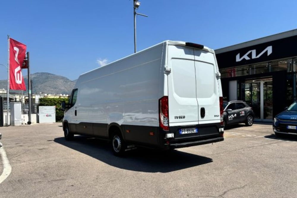 Iveco Daily Furgone usata a Latina (5)