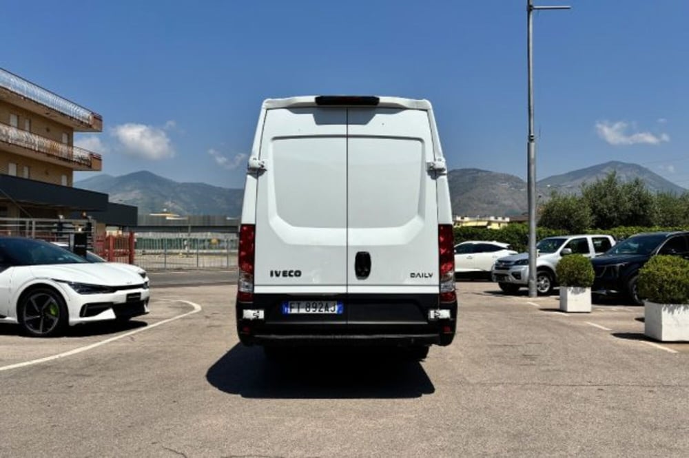 Iveco Daily Furgone usata a Latina (6)