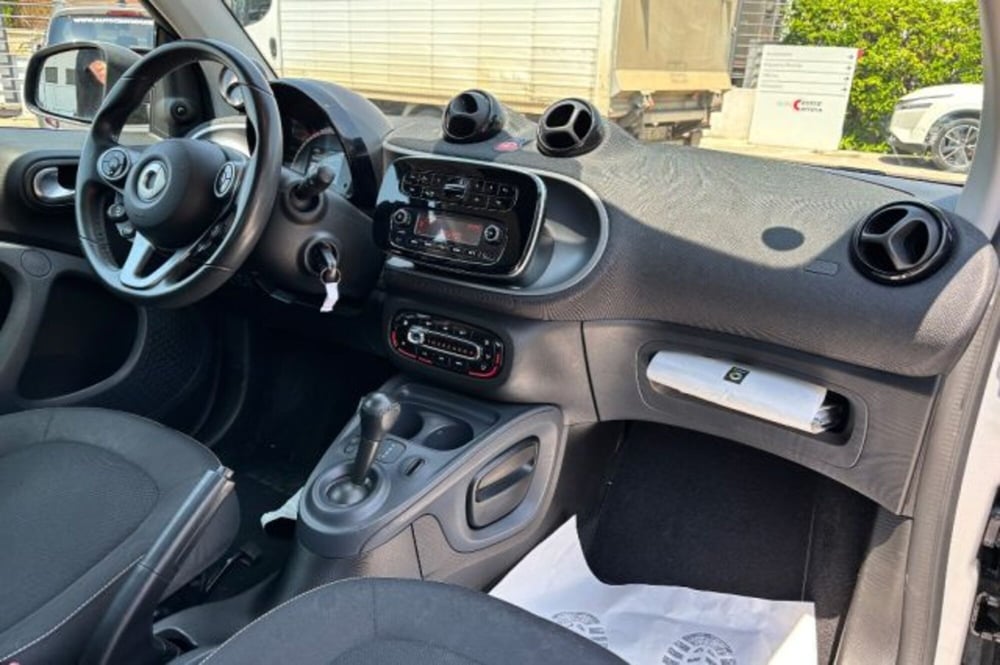 smart Fortwo usata a Latina (9)