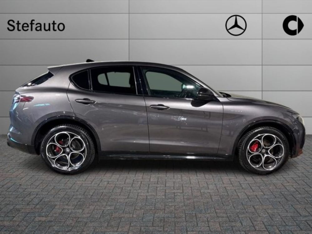 Alfa Romeo Stelvio usata a Bologna (2)