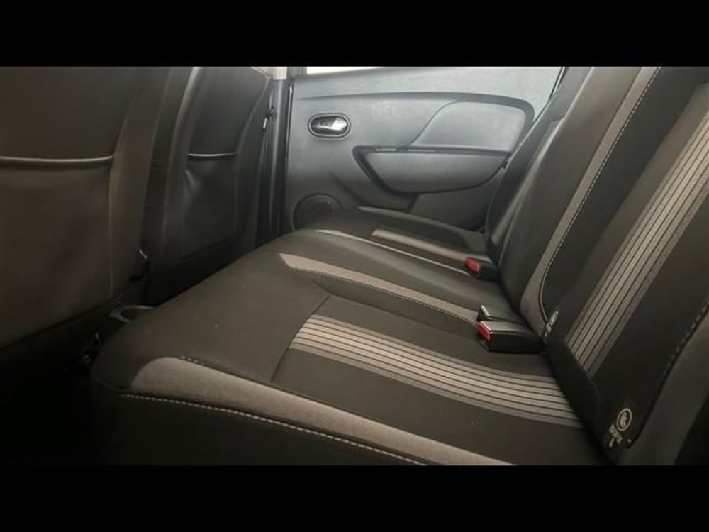 Dacia Sandero usata a Firenze (14)
