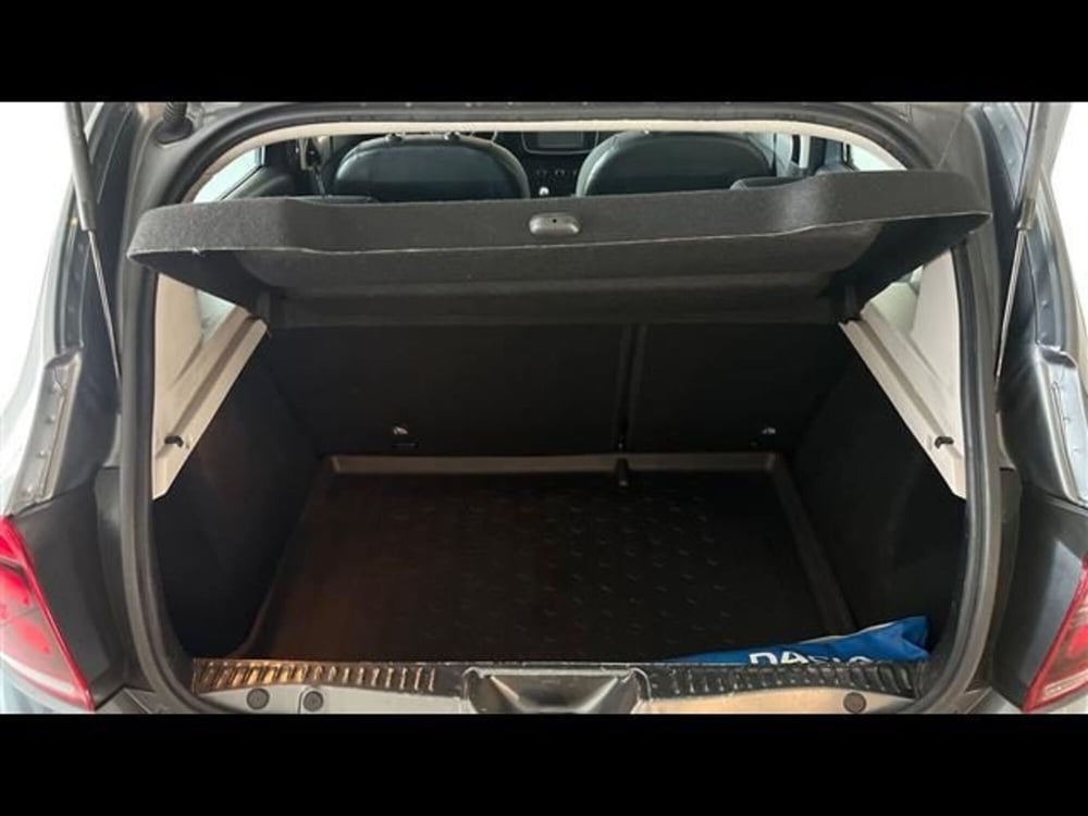 Dacia Sandero usata a Firenze (9)
