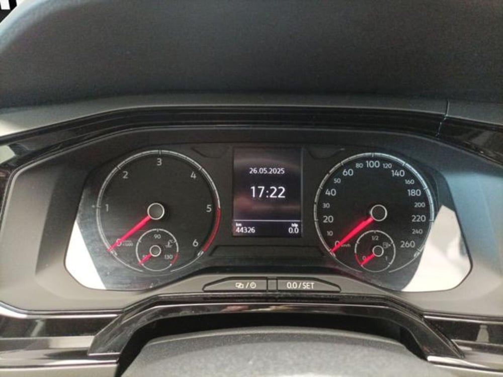 Volkswagen Polo usata a Milano (15)