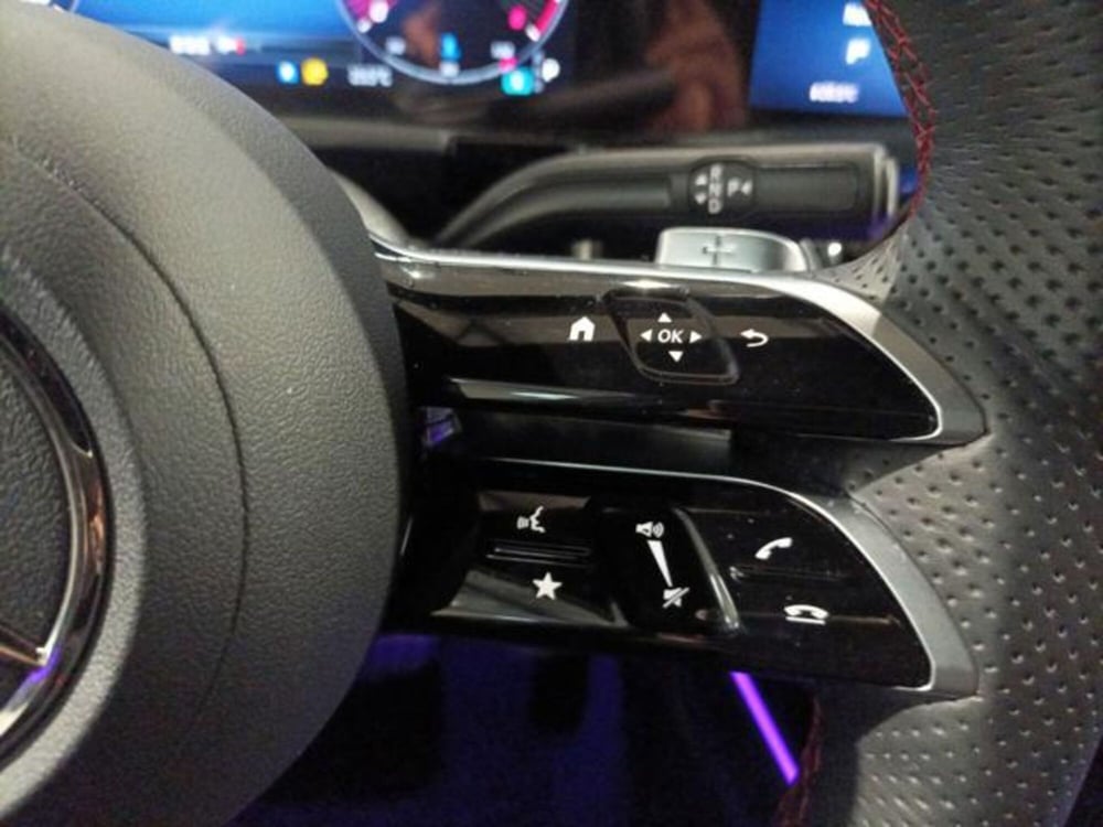 Mercedes-Benz GLA SUV usata a Milano (14)