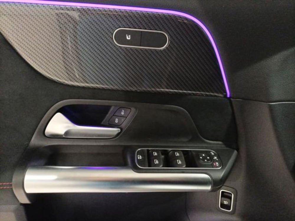Mercedes-Benz GLA SUV usata a Milano (16)