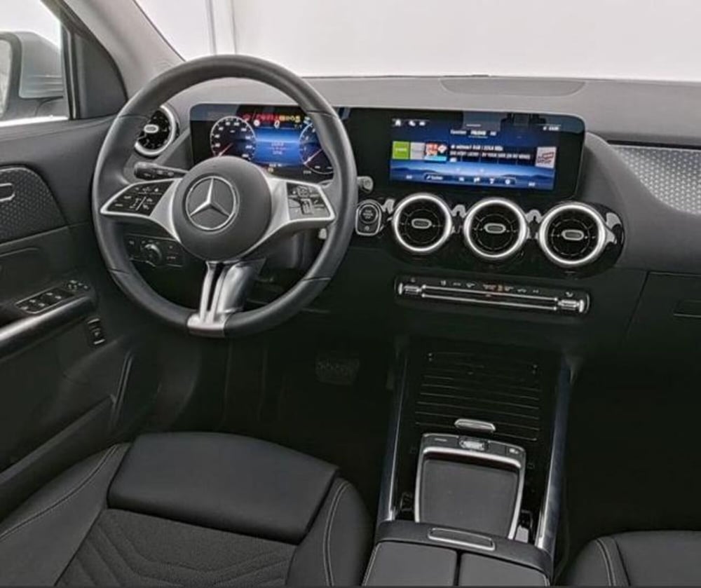 Mercedes-Benz GLA SUV usata a Milano (5)