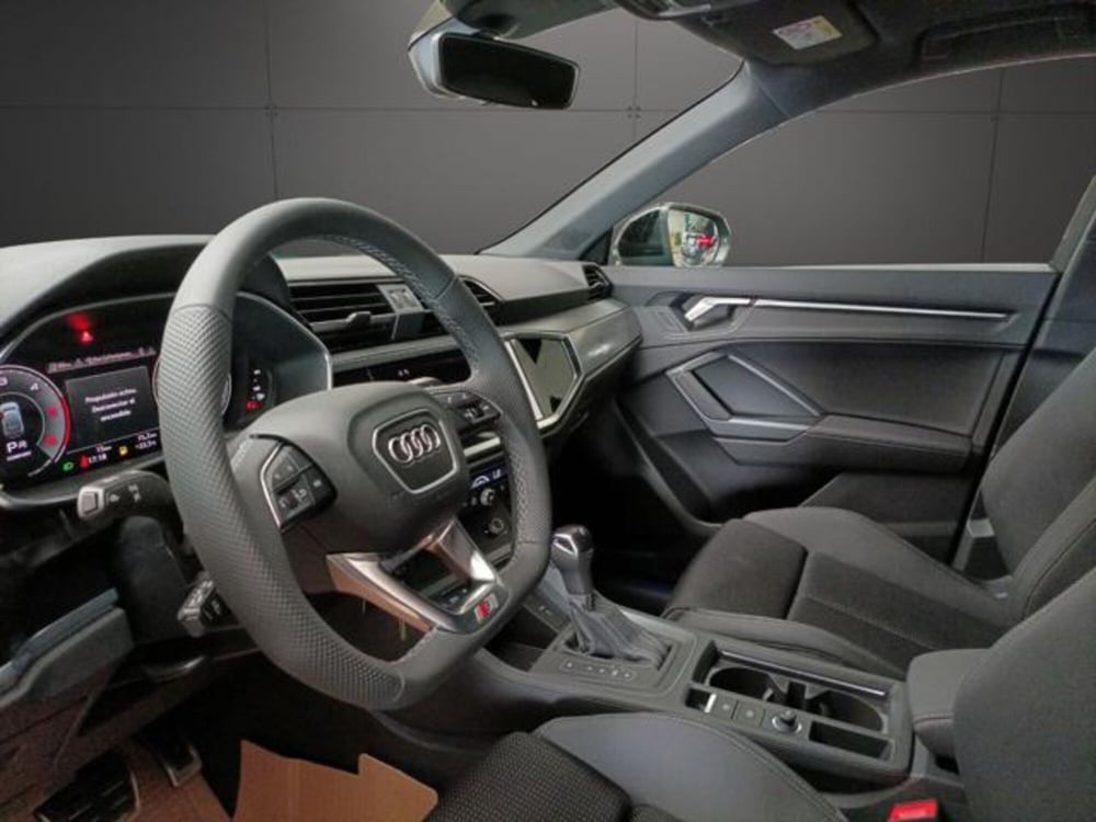Audi Q3 Sportback nuova a Milano (10)