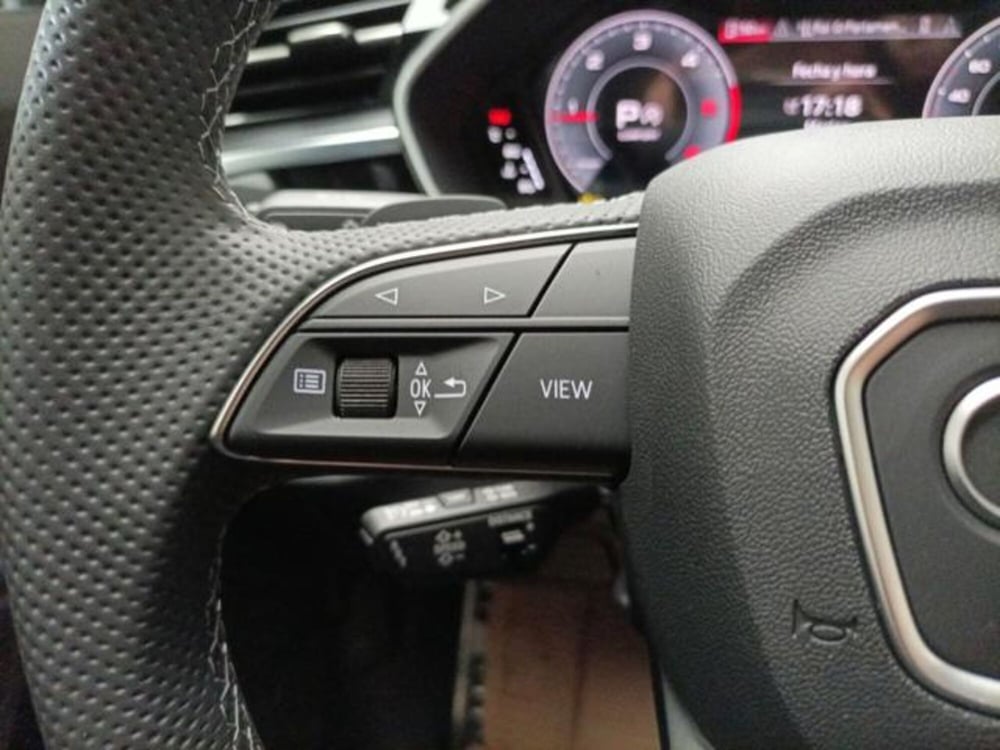 Audi Q3 Sportback nuova a Milano (14)