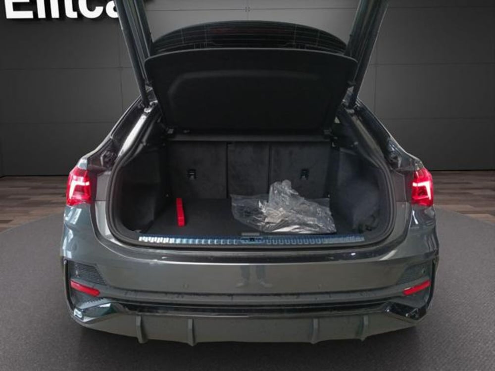 Audi Q3 Sportback nuova a Milano (17)