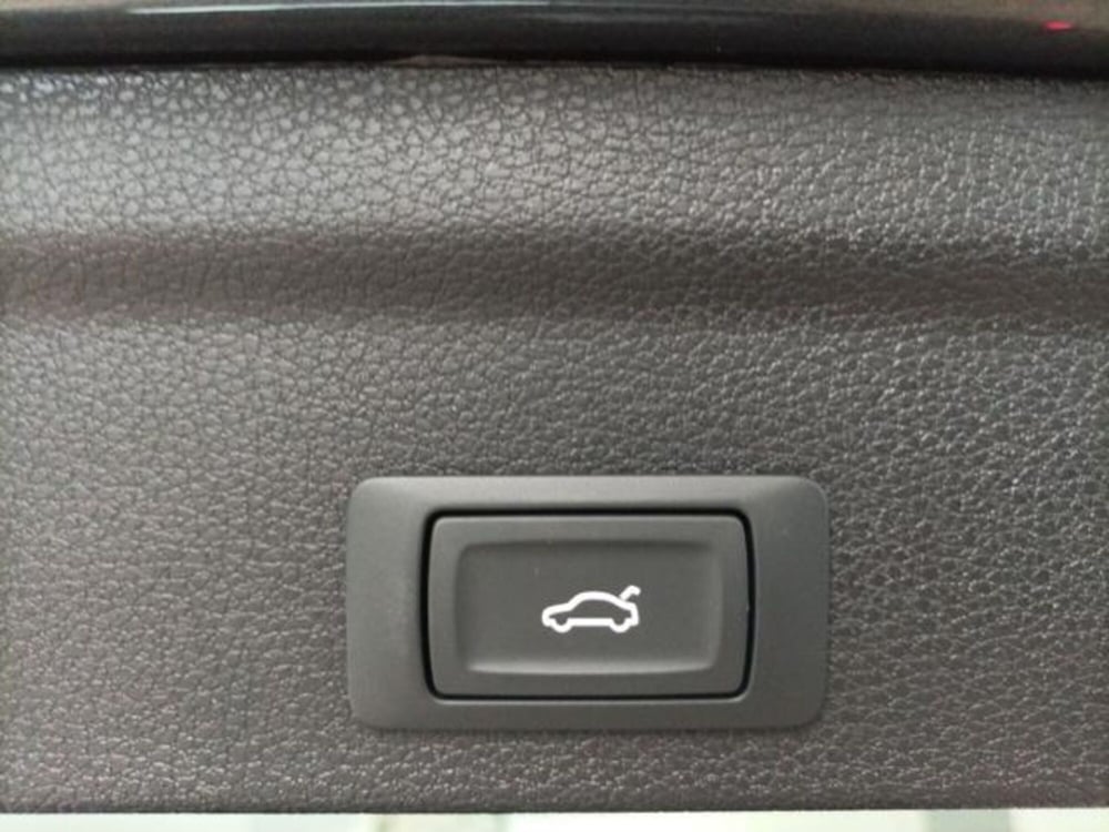 Audi Q3 Sportback nuova a Milano (19)