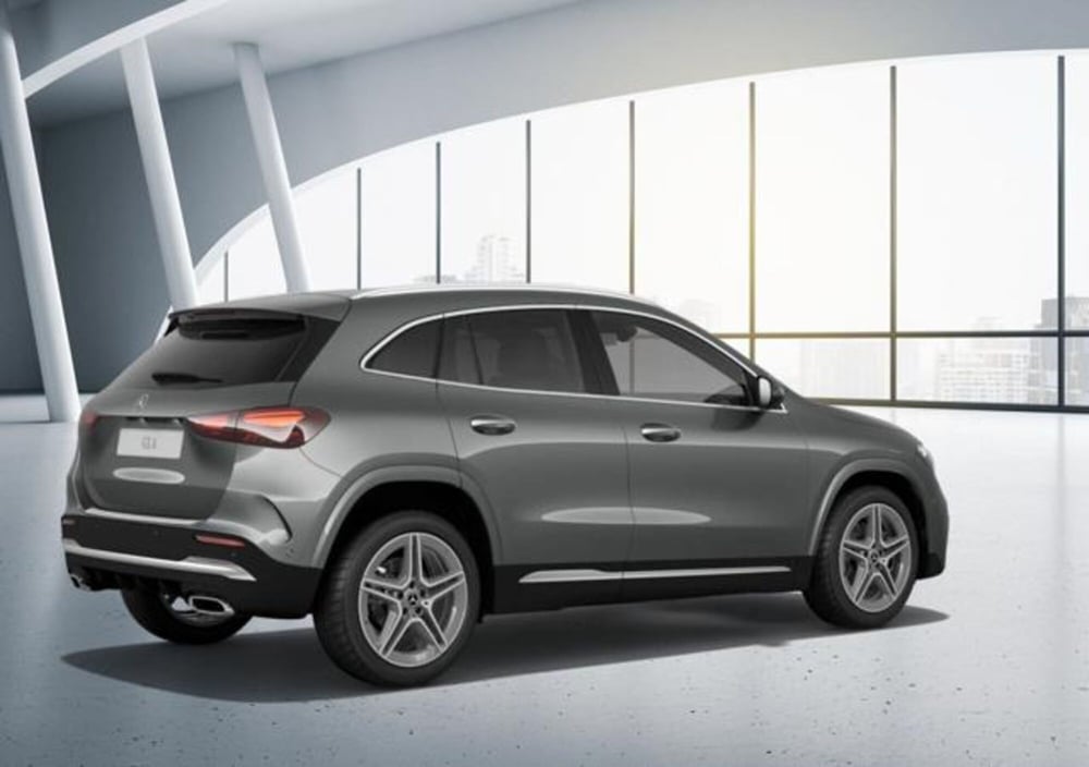 Mercedes-Benz GLA SUV usata a Milano (4)