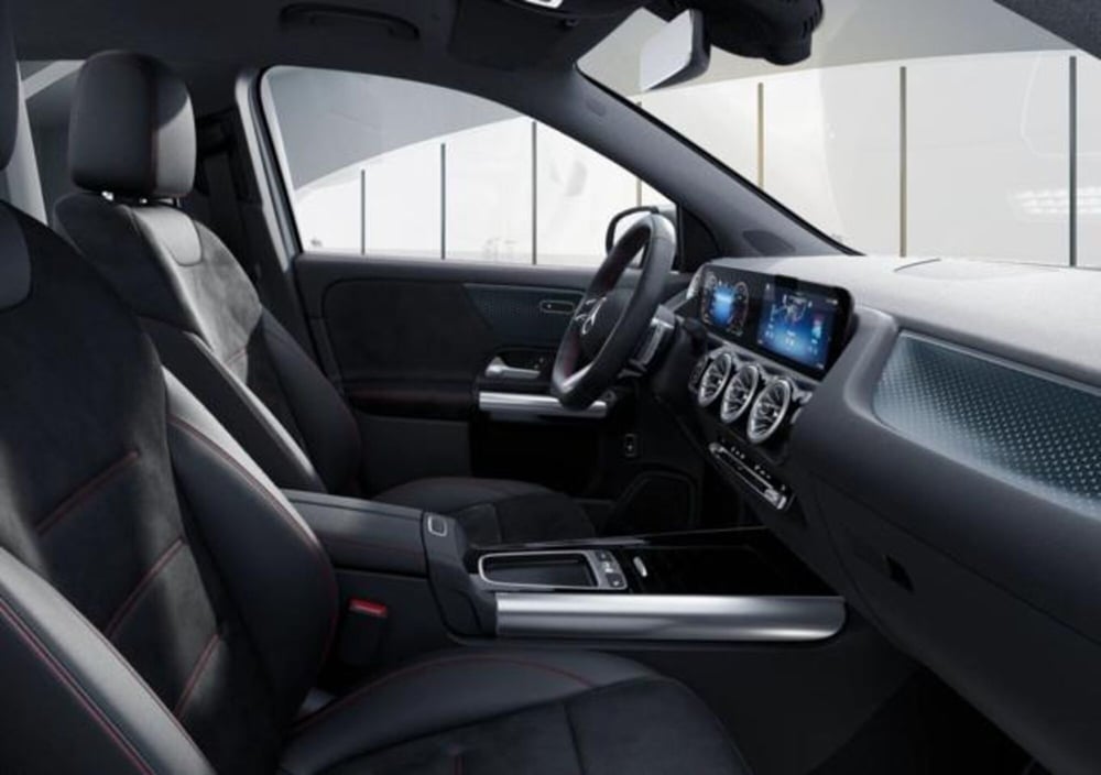 Mercedes-Benz GLA SUV usata a Milano (8)