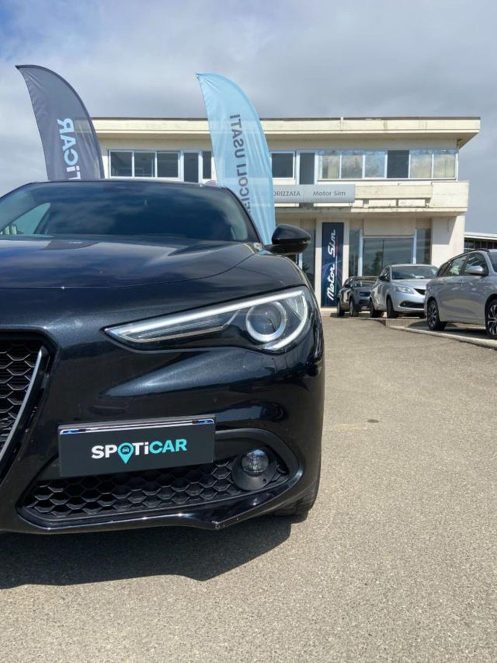 Alfa Romeo Stelvio usata a Firenze (16)