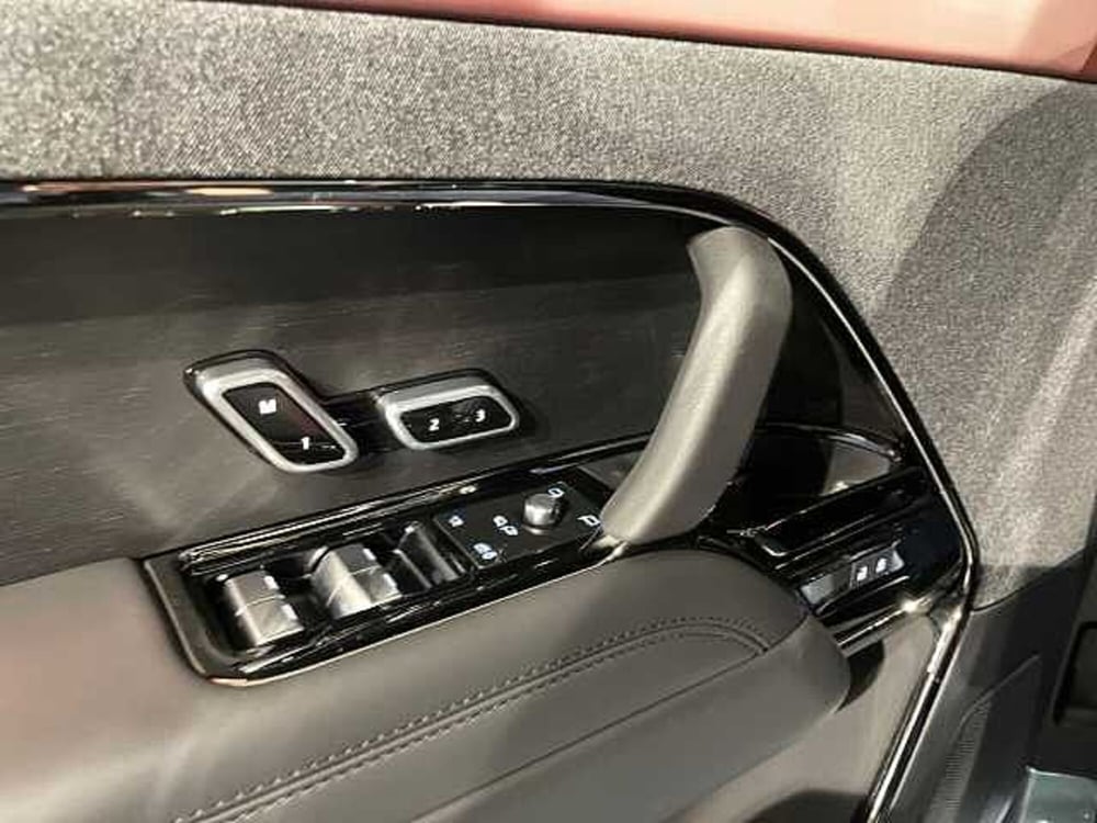 Land Rover Range Rover Sport nuova a Ravenna (17)