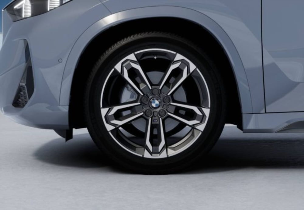 BMW X1 nuova a Modena (8)