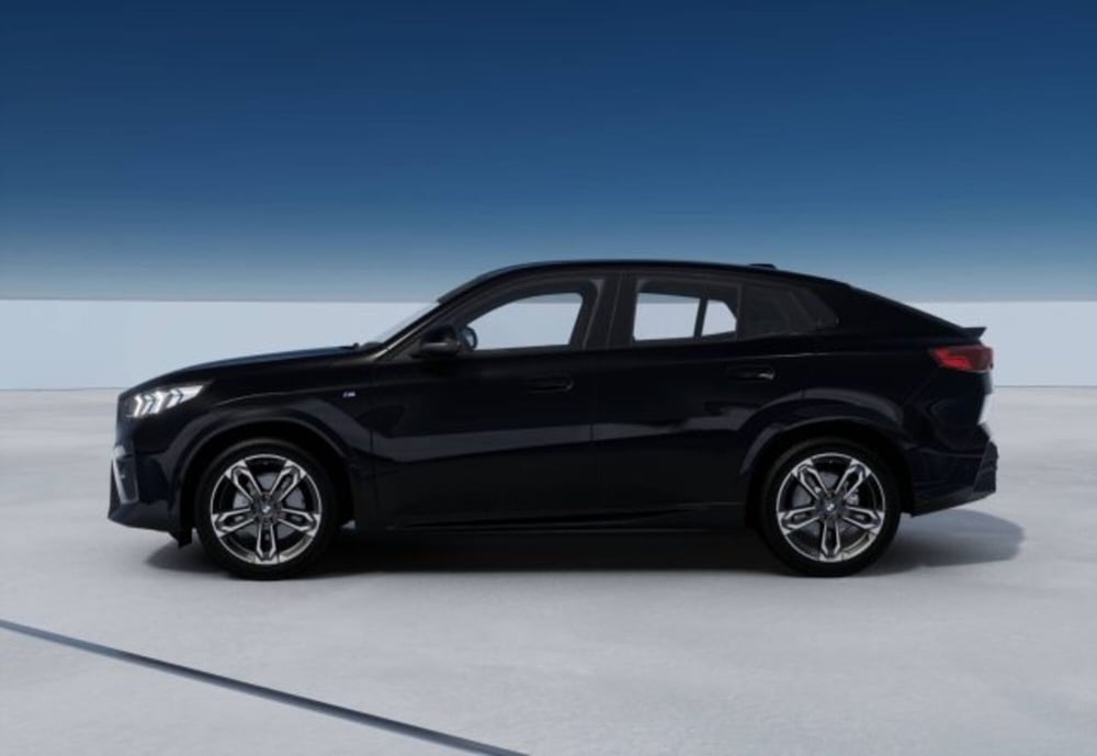 BMW X2 nuova a Modena (4)