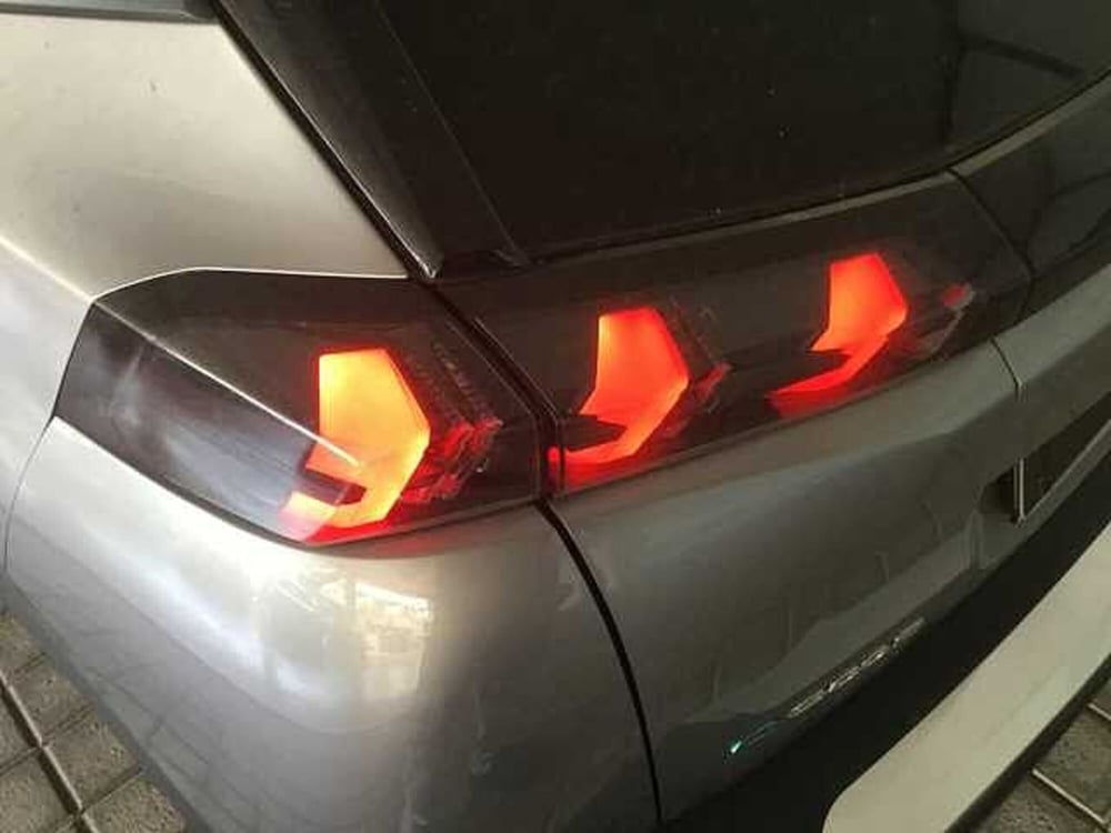 Peugeot 2008 usata a Varese (16)