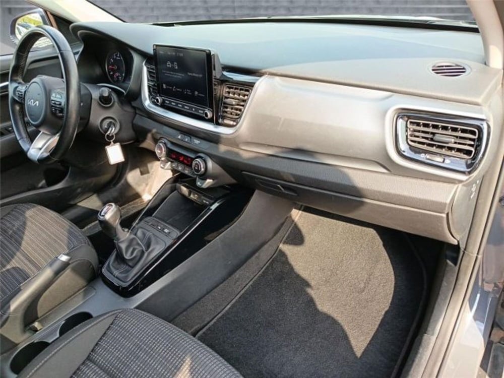 Kia Stonic usata a Bari (12)