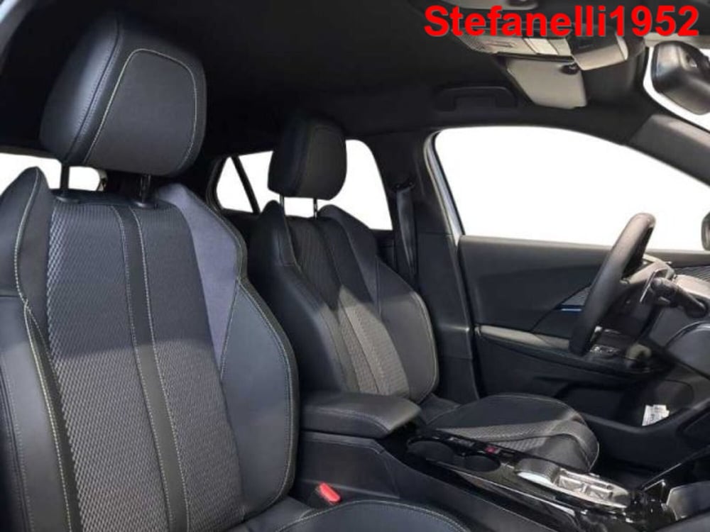 Peugeot 2008 nuova a Bologna (16)
