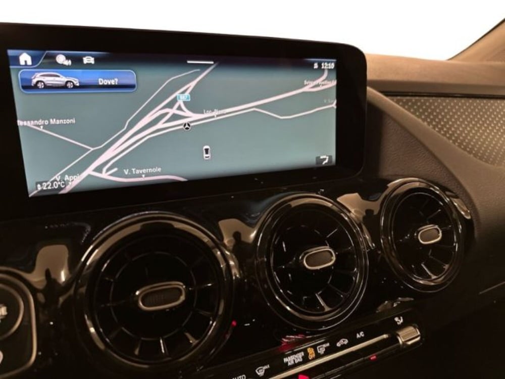 Mercedes-Benz GLA SUV usata a Avellino (12)