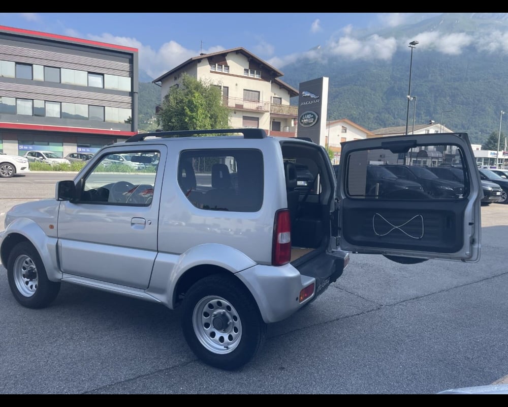 Suzuki Jimny nuova a Belluno (12)