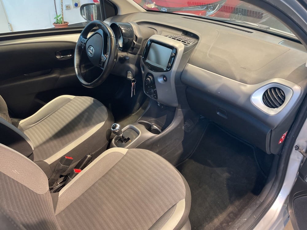 Toyota Aygo usata a Milano (11)