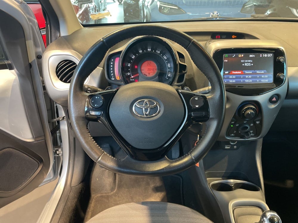 Toyota Aygo usata a Milano (14)