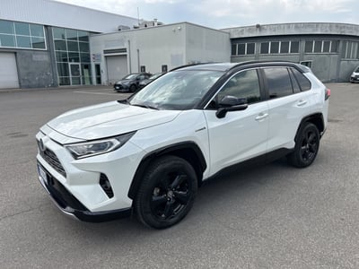 Toyota Rav4 vvt-ie h Style awd-i 222cv e-cvt del 2020 usata a Piacenza