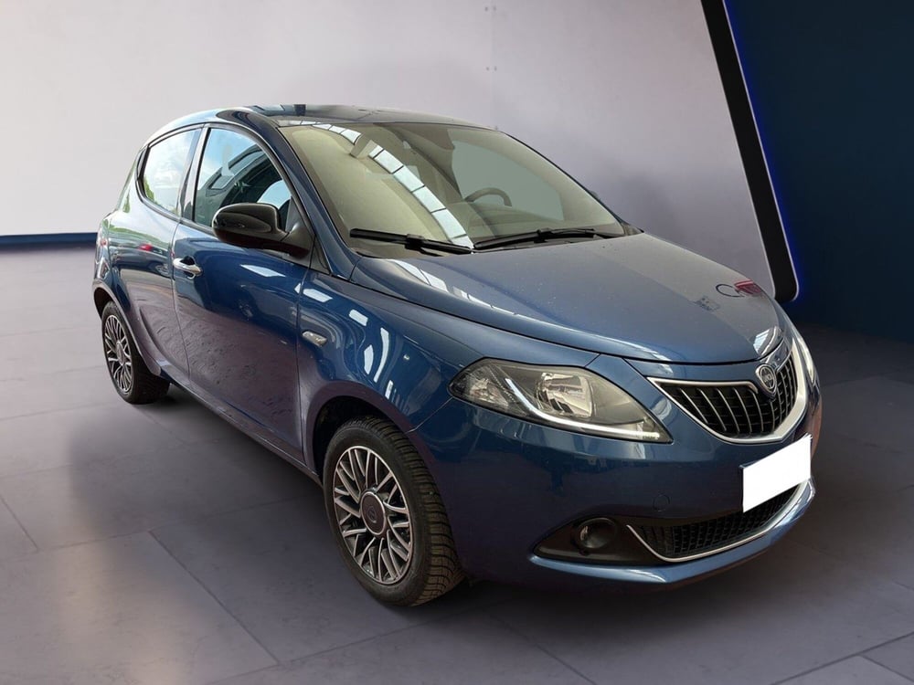 Lancia Ypsilon usata a Torino (3)