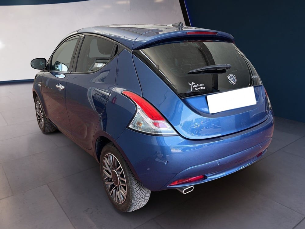 Lancia Ypsilon usata a Torino (5)