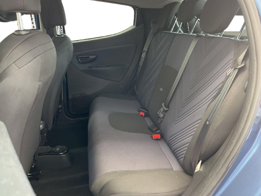 Lancia Ypsilon usata a Torino (9)