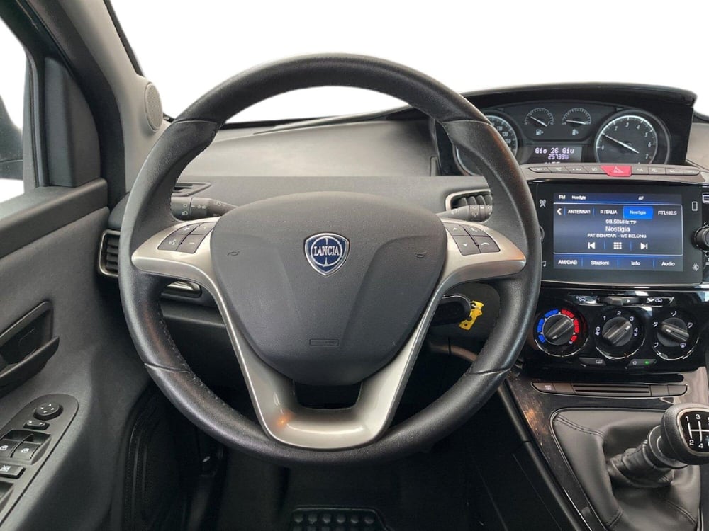 Lancia Ypsilon usata a Torino (12)