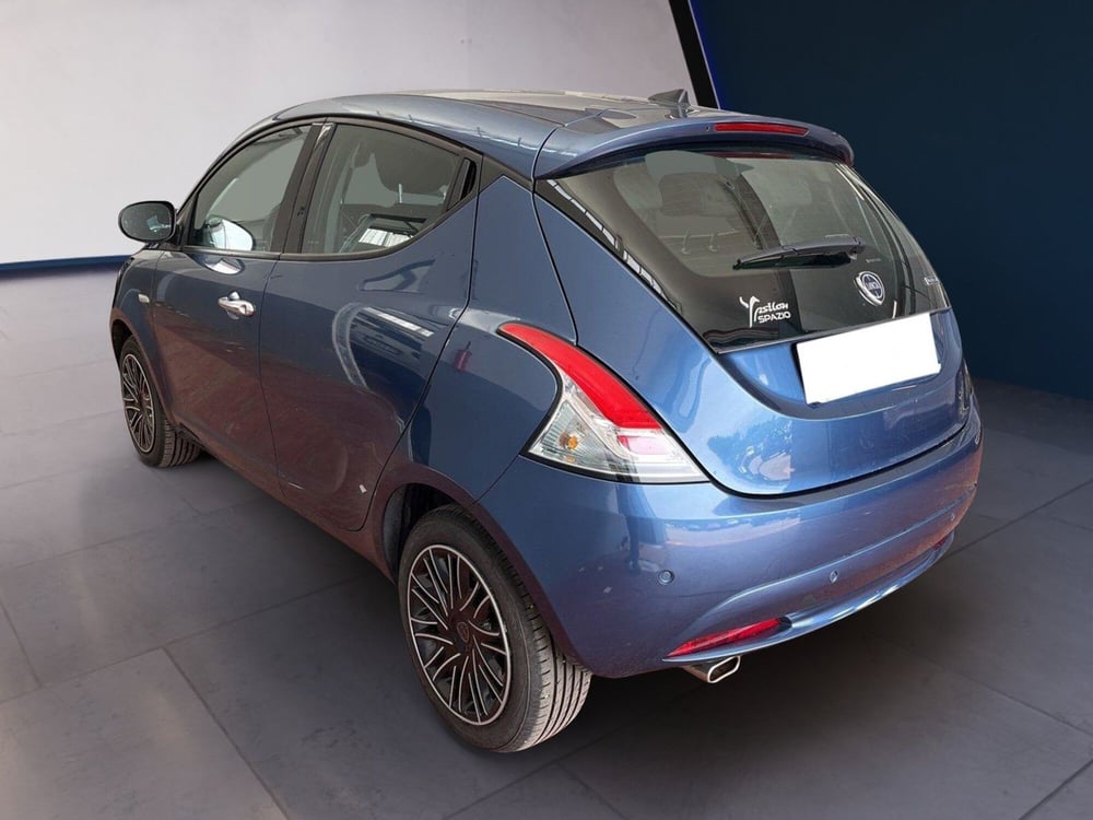 Lancia Ypsilon usata a Torino (5)
