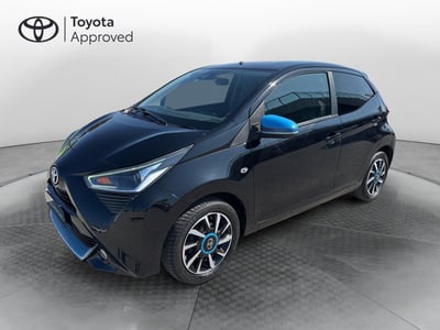 Toyota Aygo 1.0 VVT-i 72 CV 5 porte x-clusiv del 2019 usata a Melilli