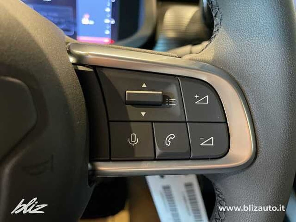 Jeep Avenger nuova a Udine (15)