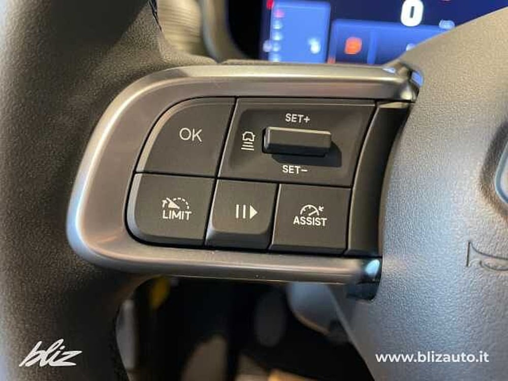 Jeep Avenger nuova a Udine (16)