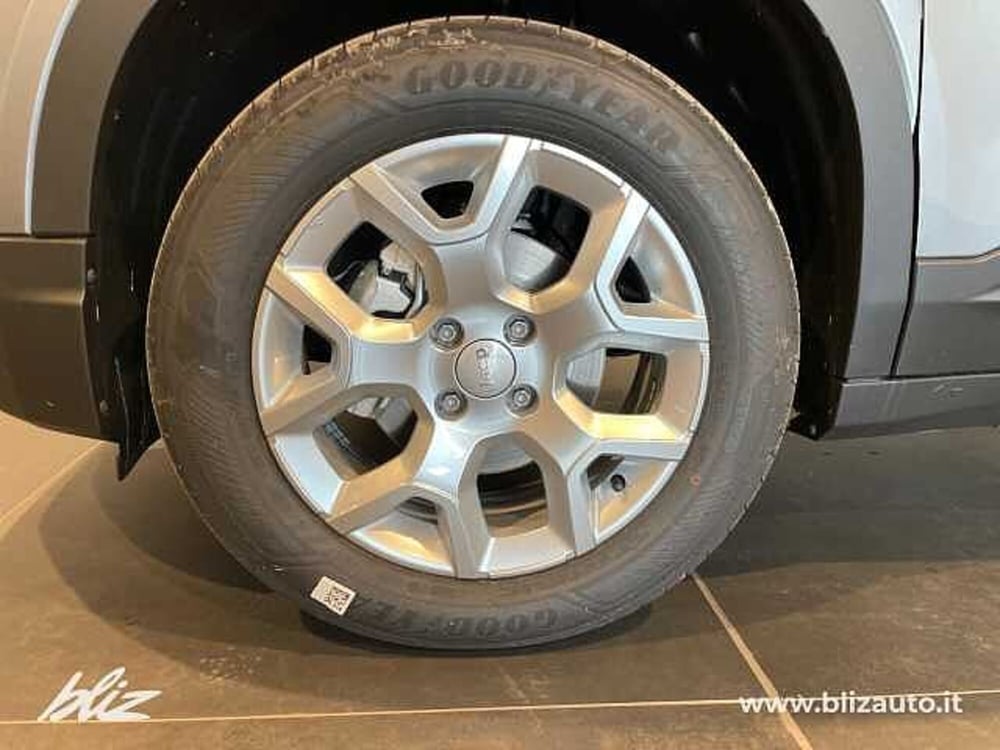 Jeep Avenger nuova a Udine (9)