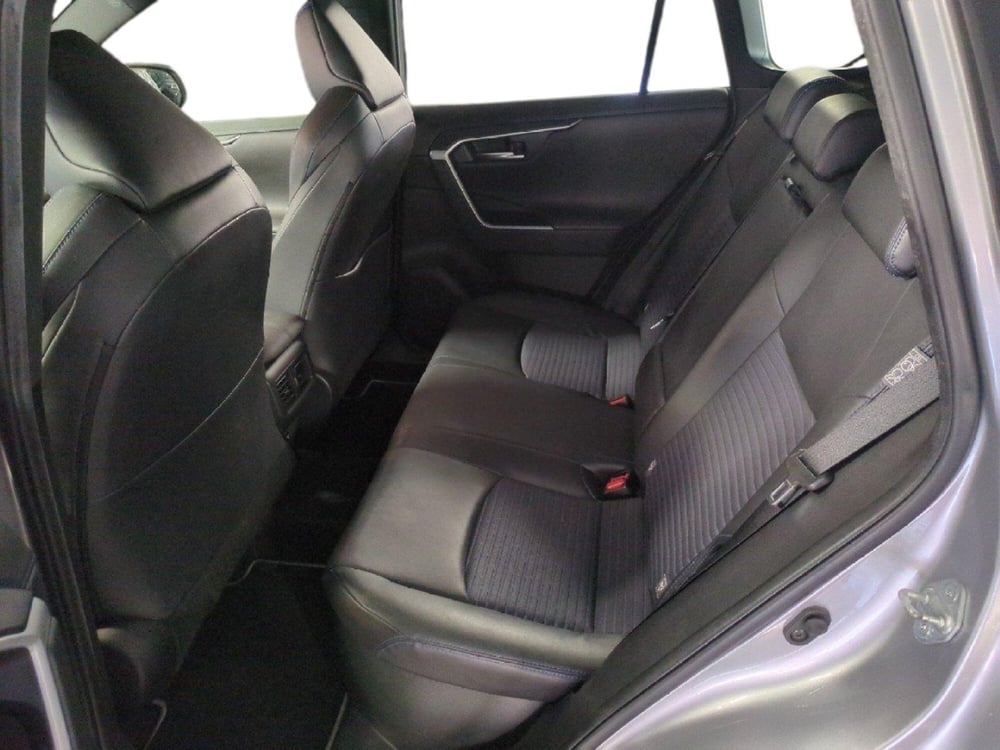 Toyota Rav4 usata a Milano (13)