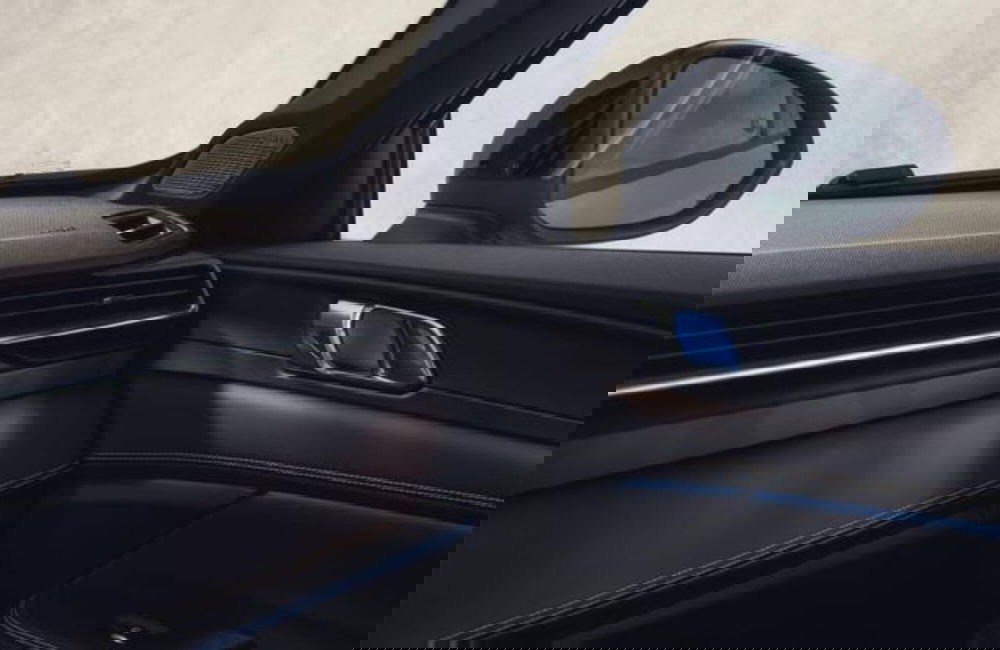 Lynk & Co 01 nuova a Firenze (4)