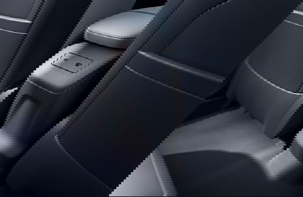 Lynk & Co 02 nuova a Firenze (11)