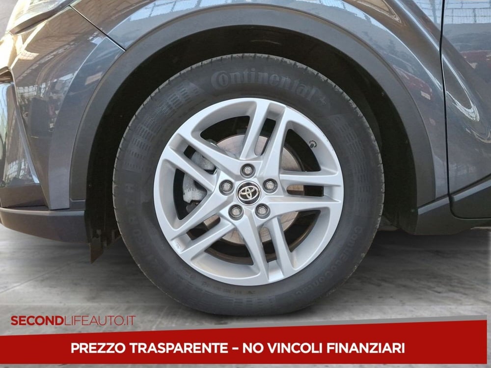 Toyota Toyota C-HR usata a Roma (7)
