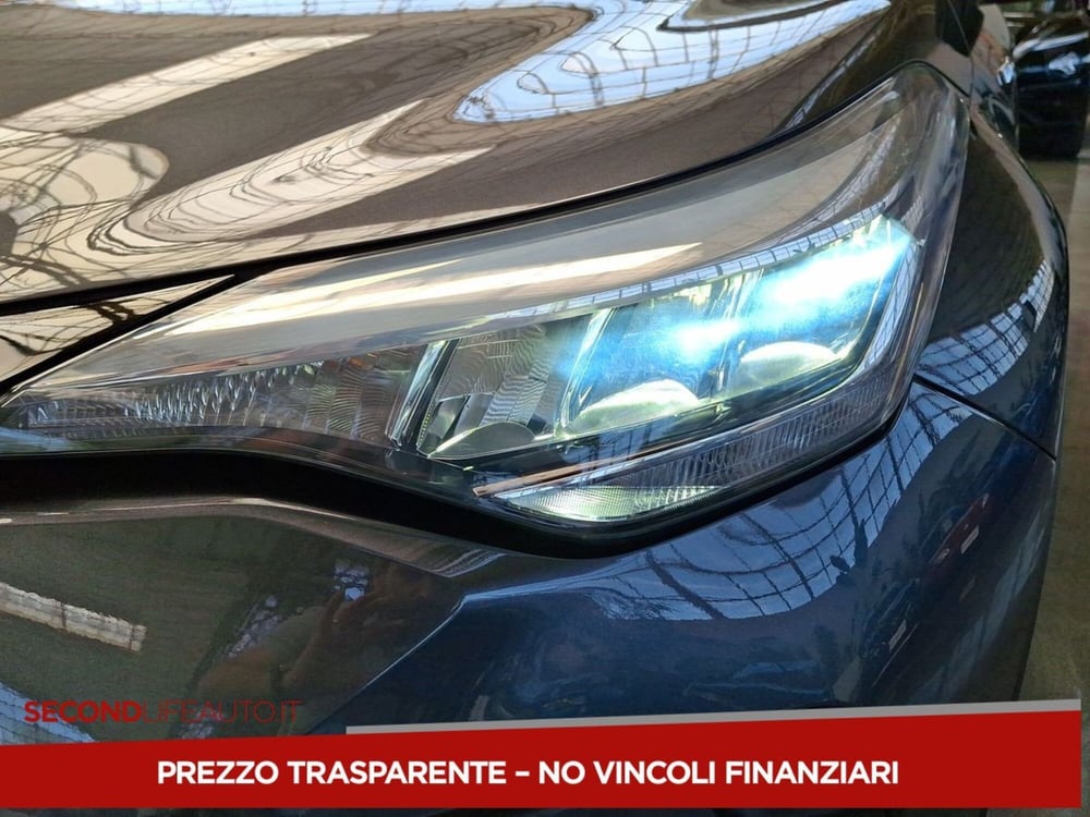 Toyota Toyota C-HR usata a Roma (8)