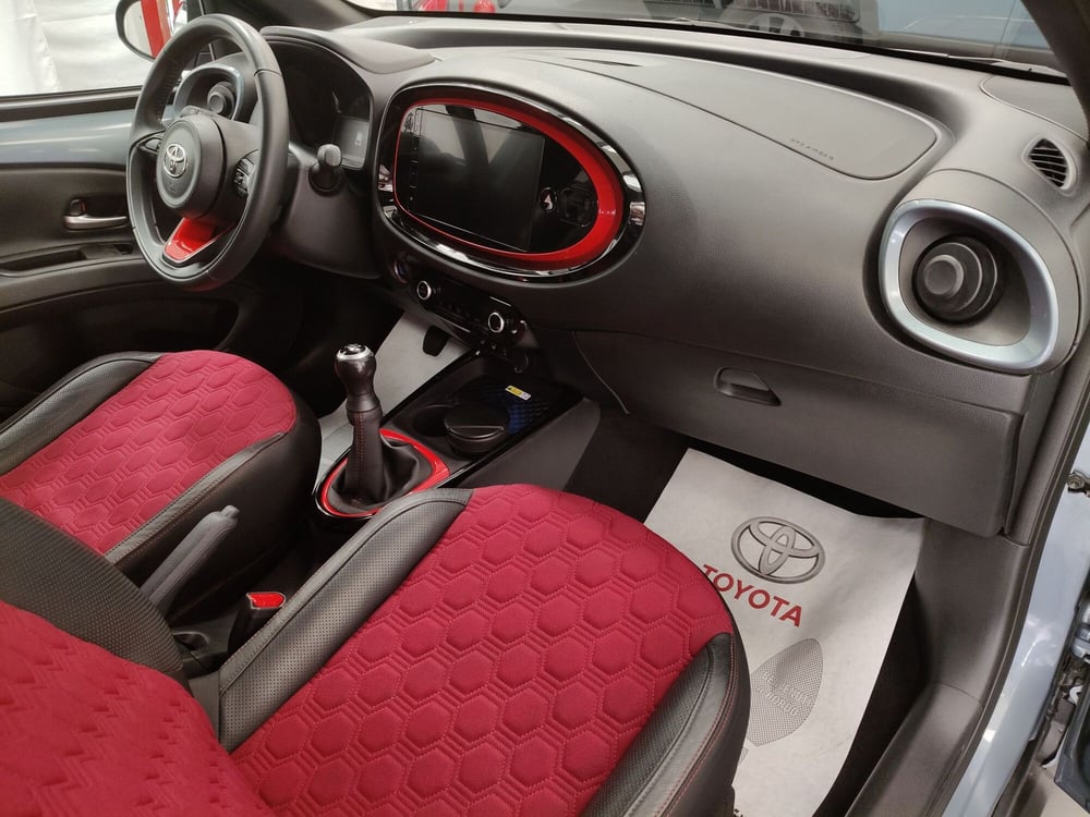 Toyota Aygo X usata a Roma (14)