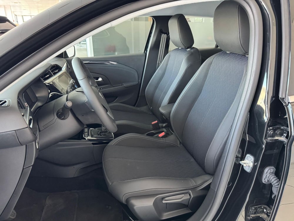 Opel Corsa nuova a Reggio Emilia (10)