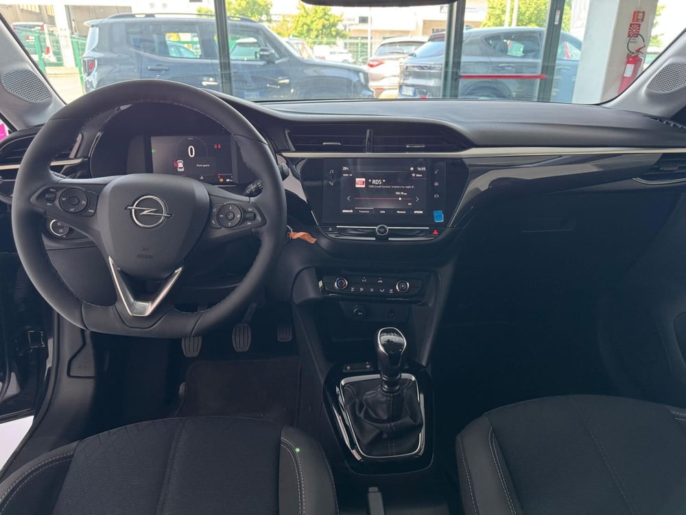 Opel Corsa nuova a Reggio Emilia (14)