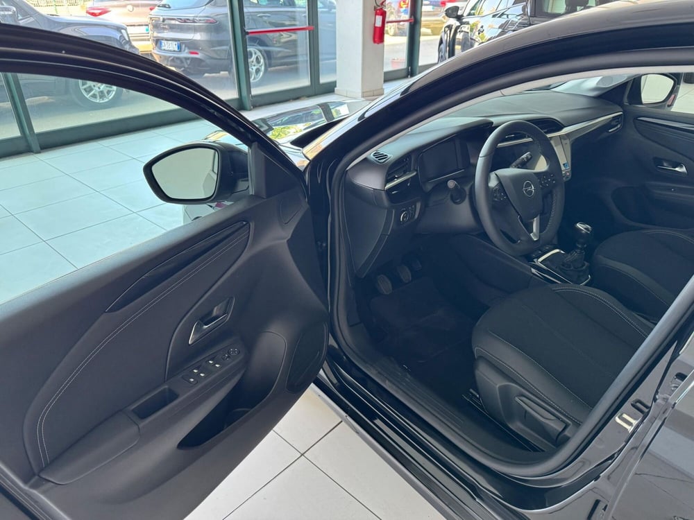 Opel Corsa nuova a Reggio Emilia (9)