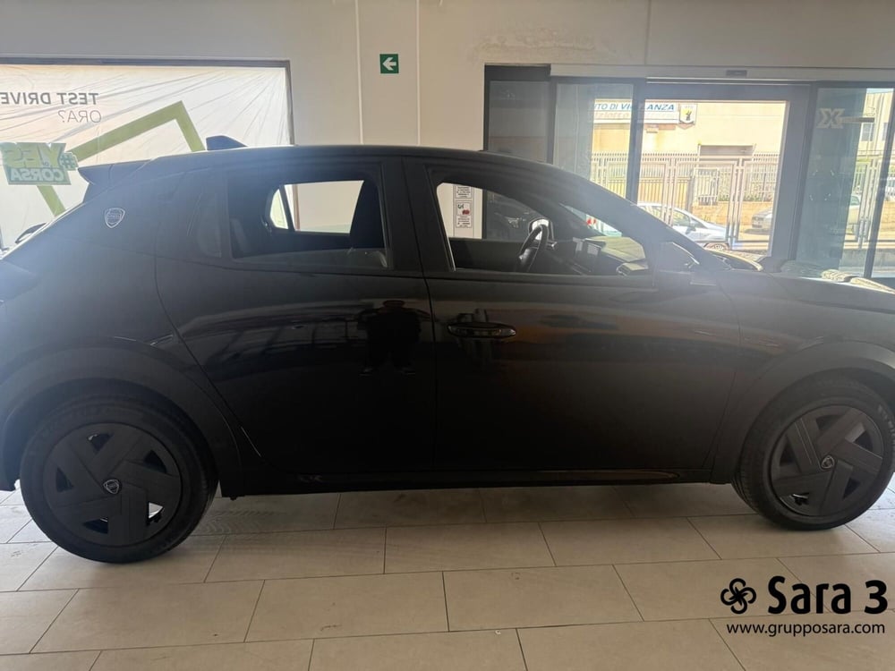 Lancia Ypsilon nuova a Benevento (8)
