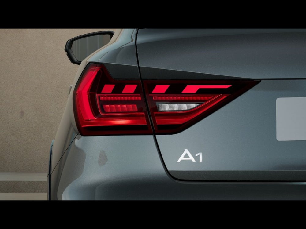 Audi A1 allstreet nuova a Livorno (7)
