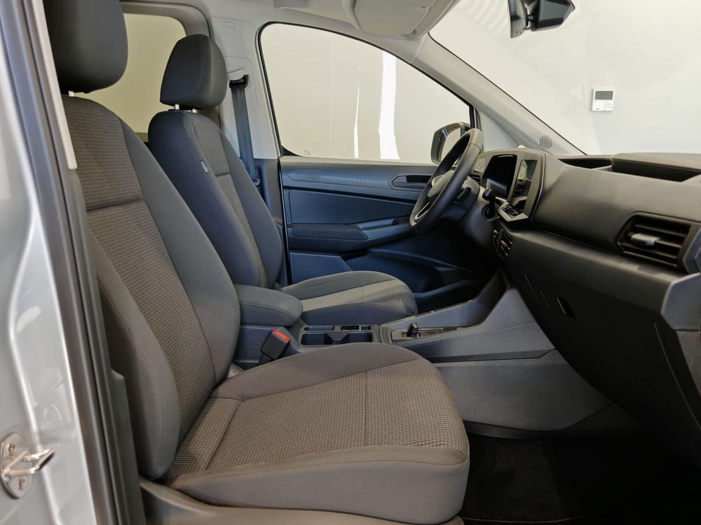 Volkswagen Caddy nuova a Palermo (12)