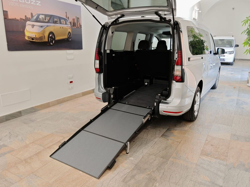 Volkswagen Caddy nuova a Palermo (2)
